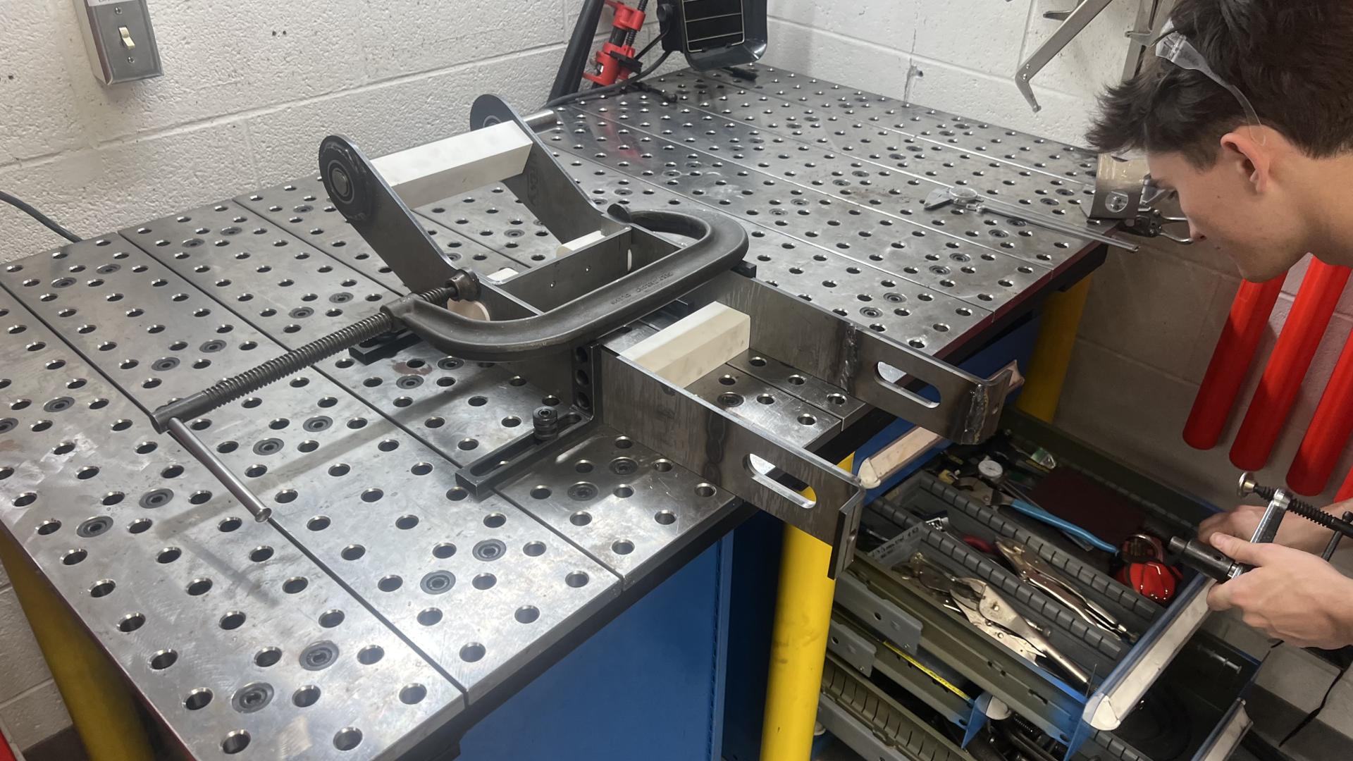 Welding the chromoly steel swingarm